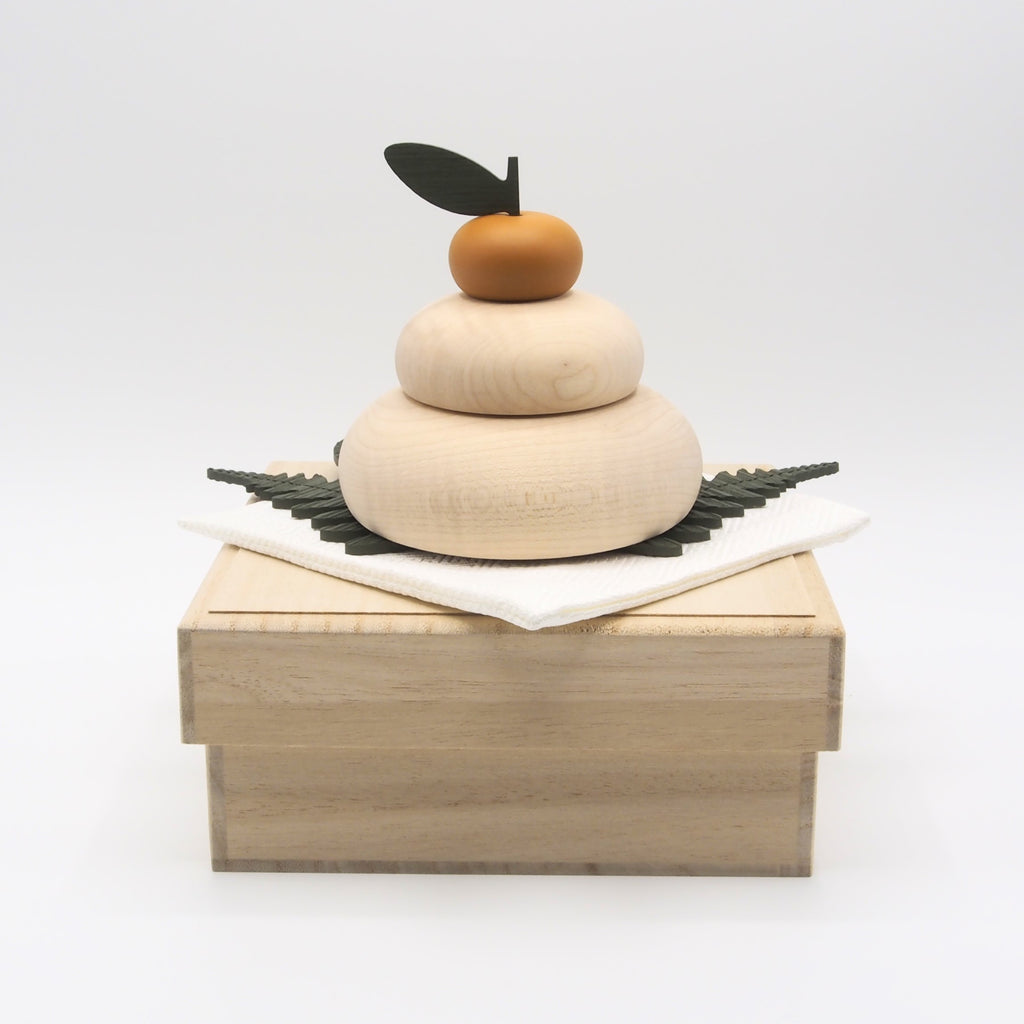 木の鏡餅　きのいい鏡餅　桐箱・金襴敷布付き