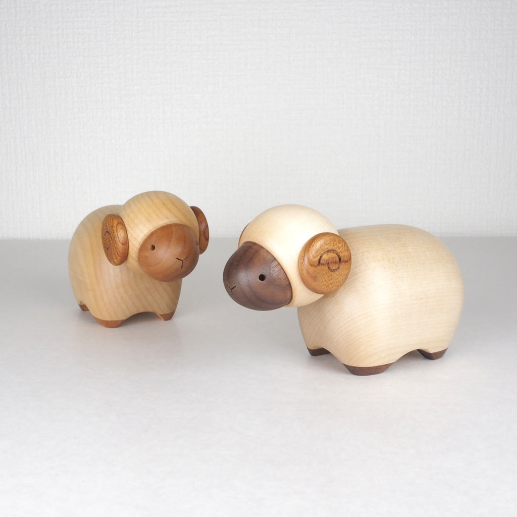 木製干支飾り ヒツジ(未) こげ茶orうす茶